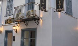 Dias Hotel